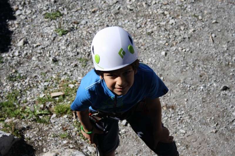 Village Camps International Summer Camp Leysin, Switzerland 2025-08-09 https://www.villagecamps.com/journals_admin/images/707-9-green climb (35).jpg